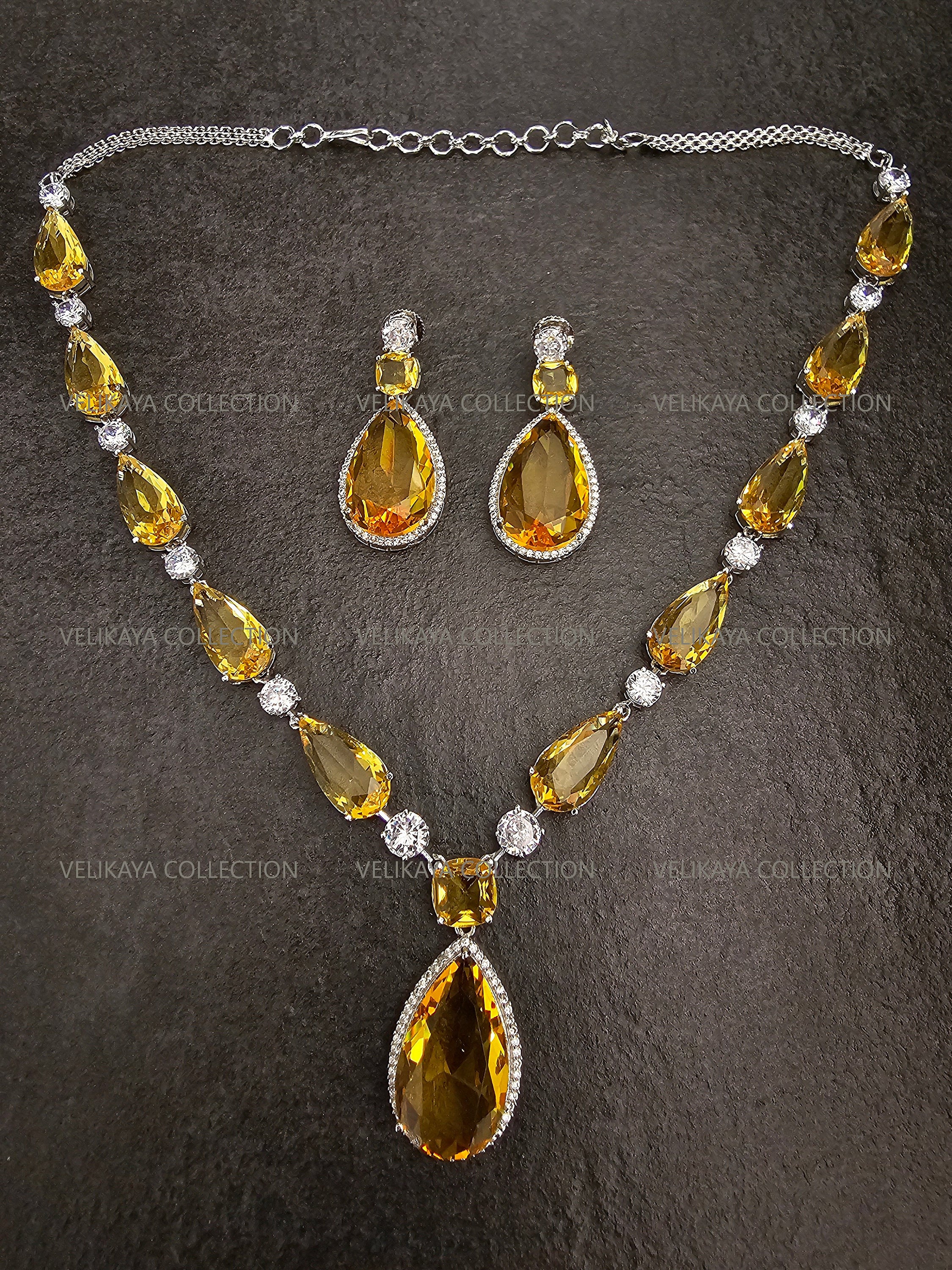 Venus Yellow Crystal Necklace Set