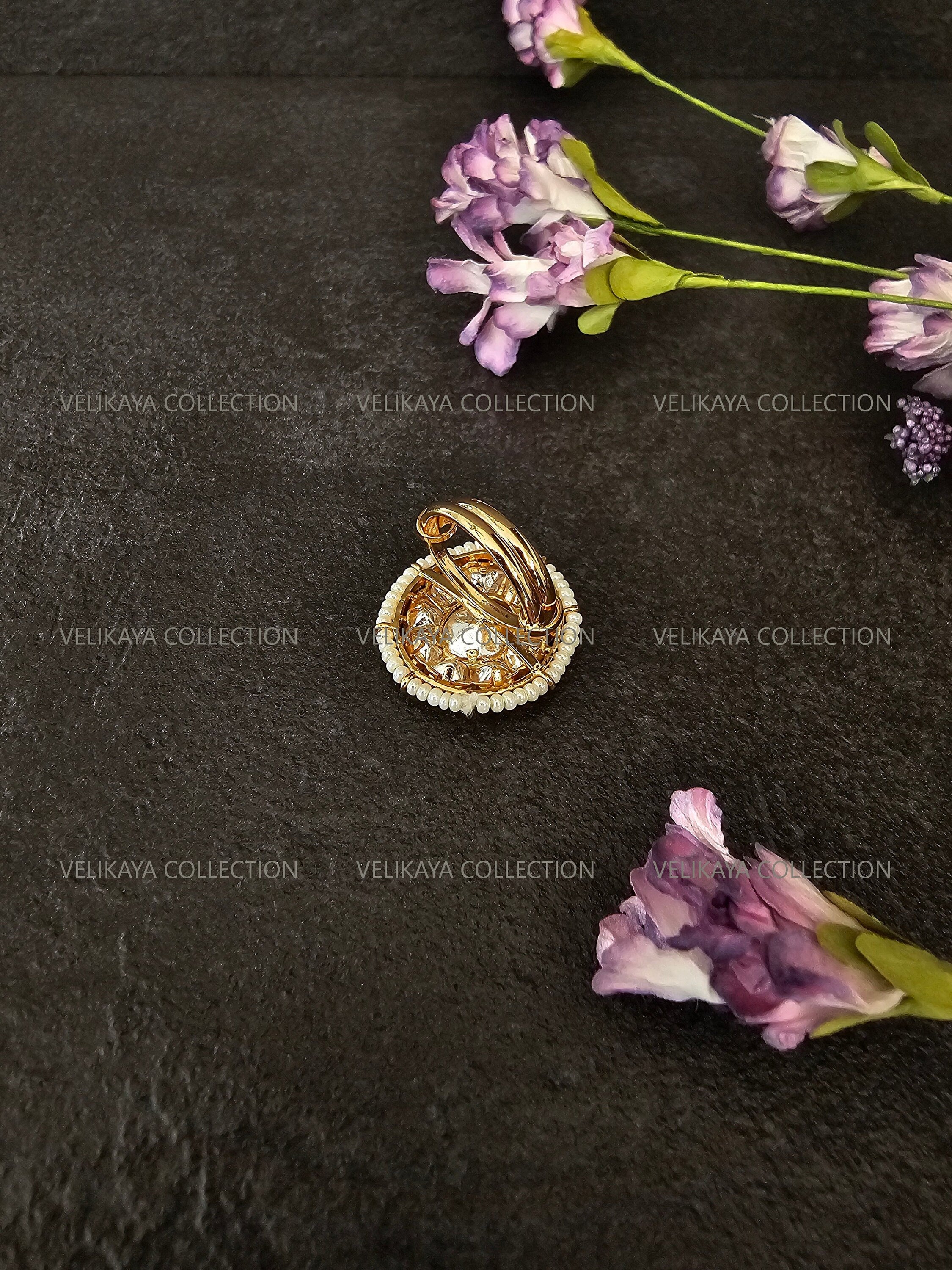 Oval Kundan Ring in Ruby