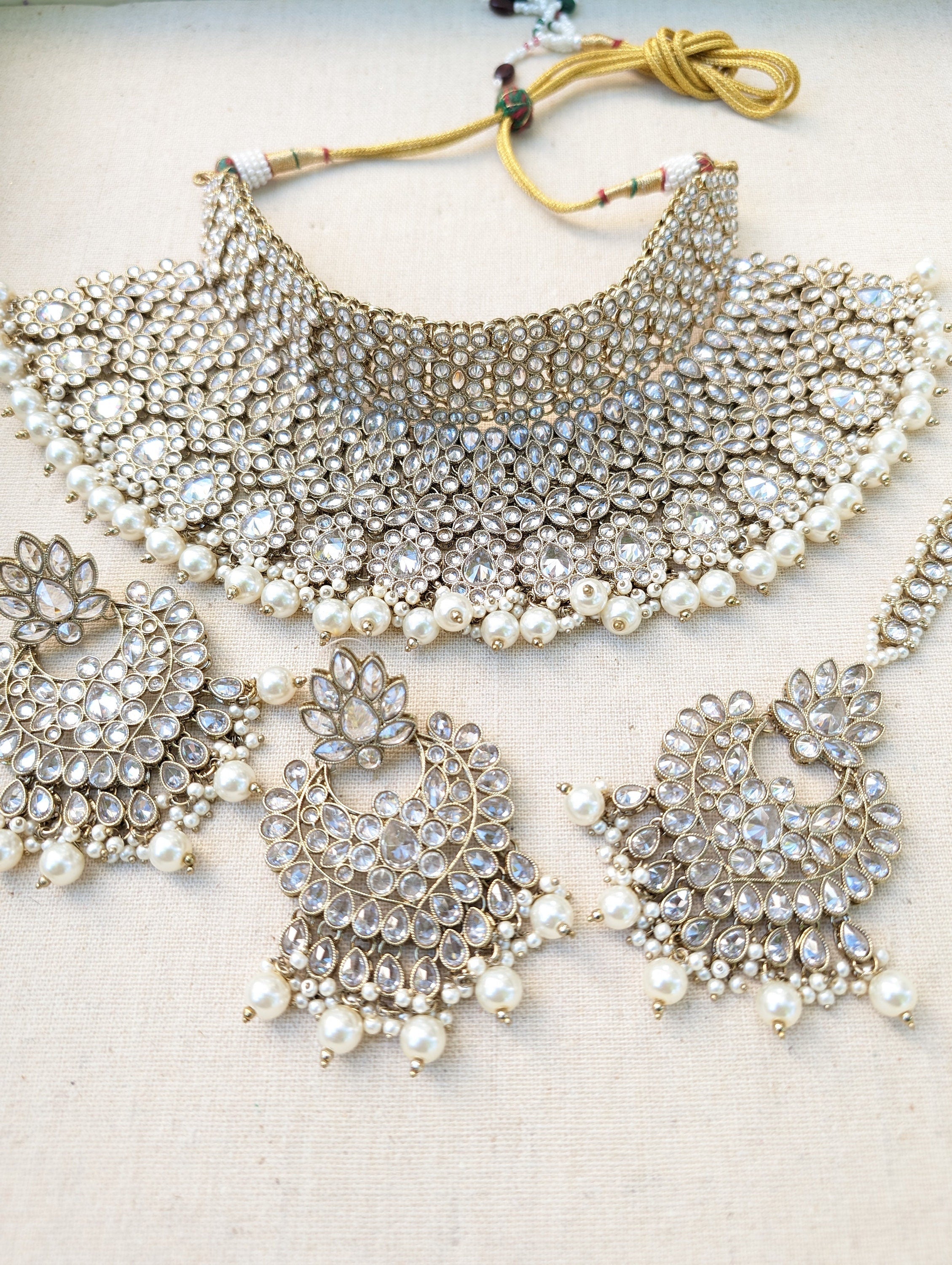 Nyka White Pakistani Bridal Necklace Chaandbali Tikka