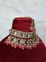 Load image into Gallery viewer, Suhani Choker Necklace Set in Pink
