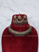 Load image into Gallery viewer, Arzu Green Polki Choker with Earrings Tikka
