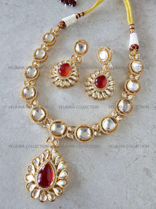 Premium gold plated Kundan choker necklace & earrings. Indian wedding jewelry. Pakistani jewelry.