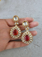 Load image into Gallery viewer, Miya Ruby Red Kundan Necklace Set
