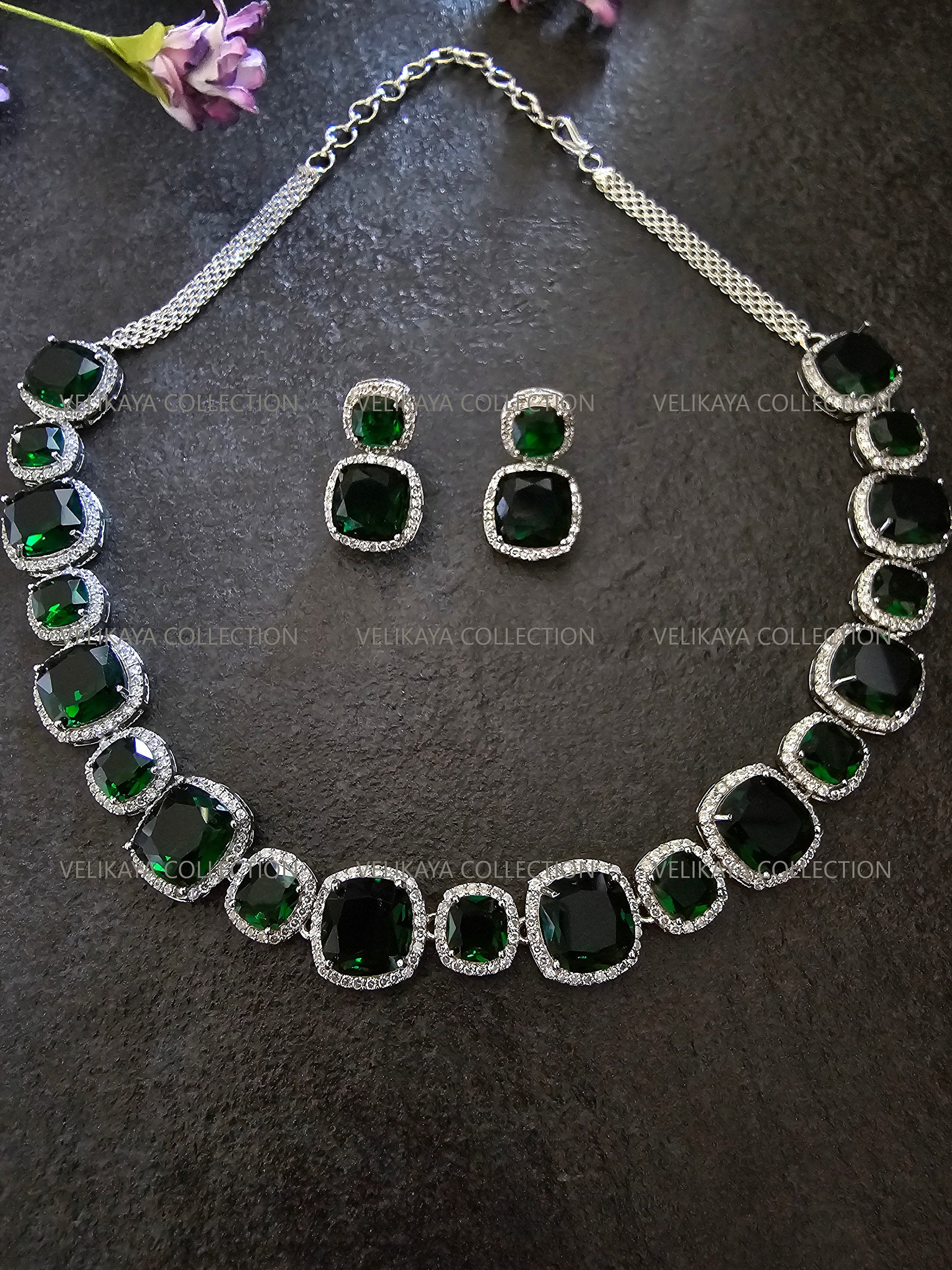 Gema Emerald Green Necklace Set