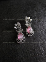 Load image into Gallery viewer, Pink &amp; Silver Leaf Earrings
