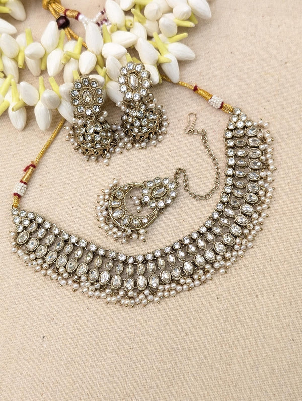 Mia White Polki Choker Necklace Set