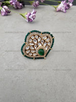 Load image into Gallery viewer, Kundan Ring with Emerald Green Beads
