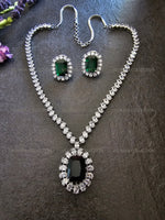 Load image into Gallery viewer, Inaya Green Pendant Necklace &amp; Earrings
