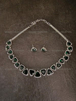 Load image into Gallery viewer, Matrix Emerald Necklace Set
