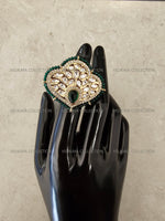 Load image into Gallery viewer, Kundan Ring with Emerald Green Beads
