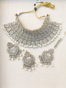 Nyka White Pakistani Bridal Necklace Chaandbali Tikka