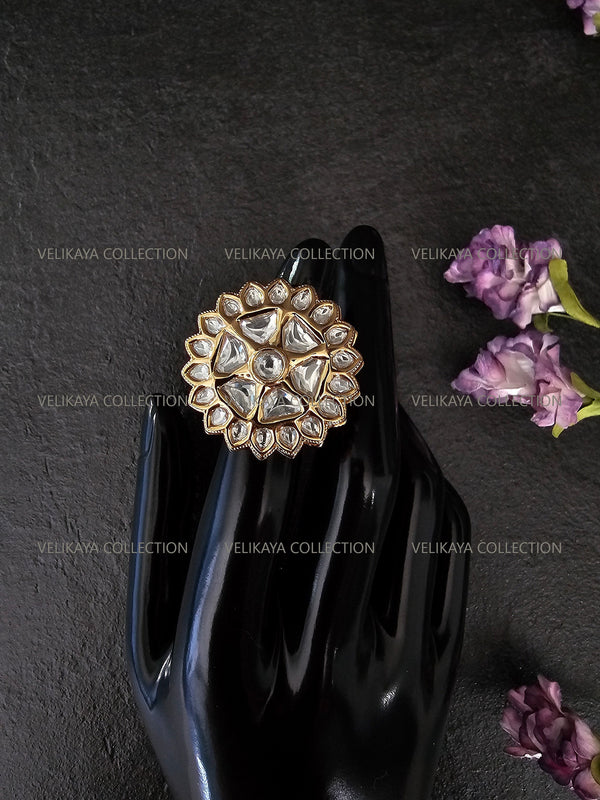Gold Star Kundan Ring