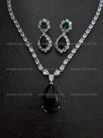 Load image into Gallery viewer, Mila Emerald Green Pendant CZ Diamond Necklace Set
