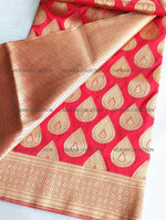 Load image into Gallery viewer, Red &amp; Gold Banarasi Saree with Blouse
