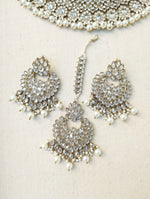 Load image into Gallery viewer, Nyka White Pakistani Bridal Necklace Chaandbali Tikka
