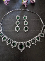 Load image into Gallery viewer, Victoria Emerald Green CZ Diamond Necklace Set
