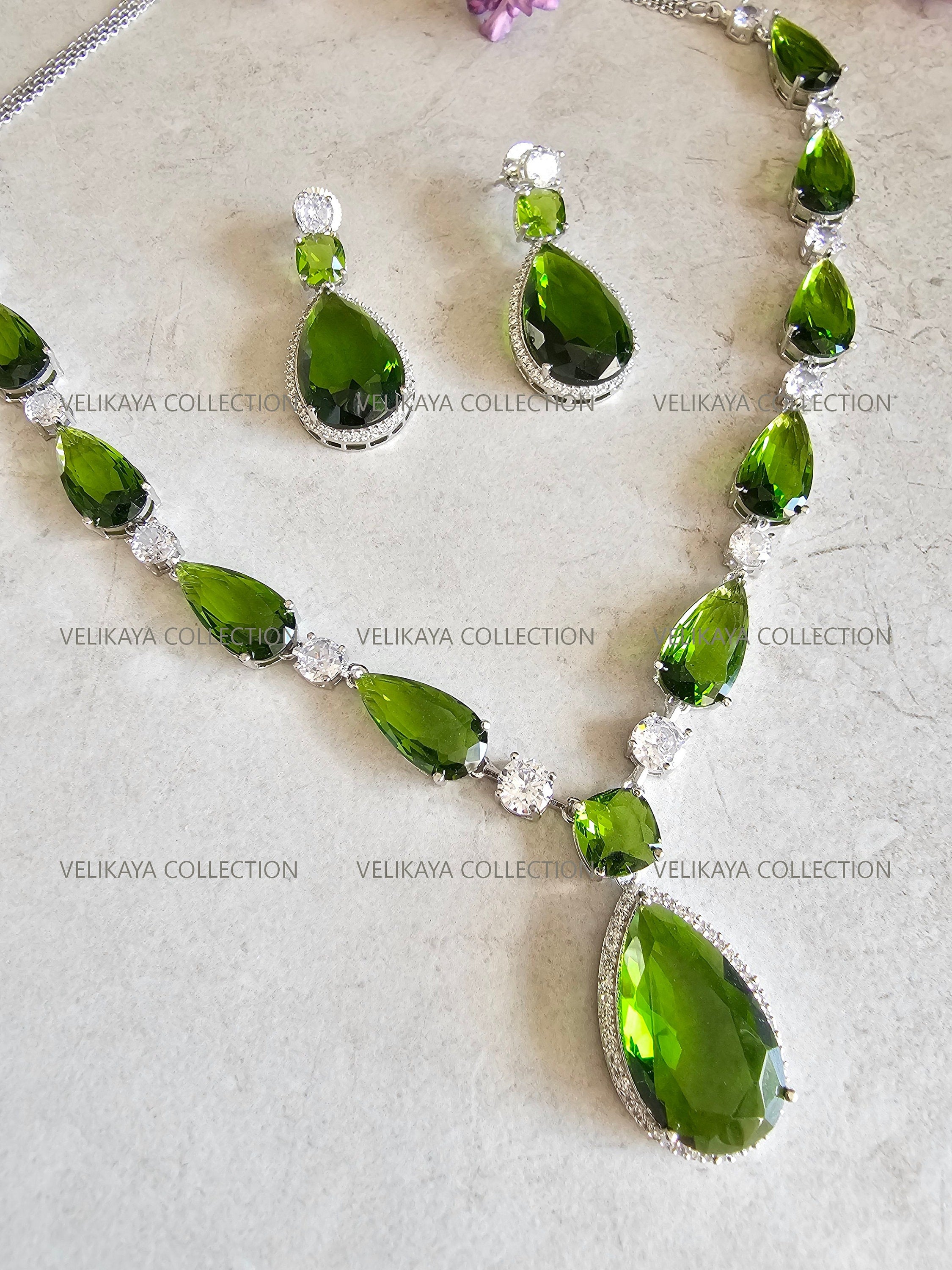 Venus Green Crystal Necklace Set