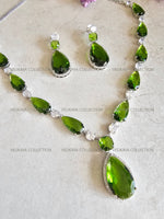 Load image into Gallery viewer, Venus Green Crystal Necklace Set
