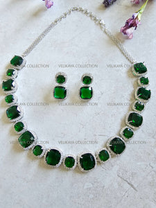 Gema Emerald Green Necklace Set