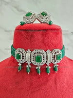 Load image into Gallery viewer, Emerald Victorian Choker Necklace Set
