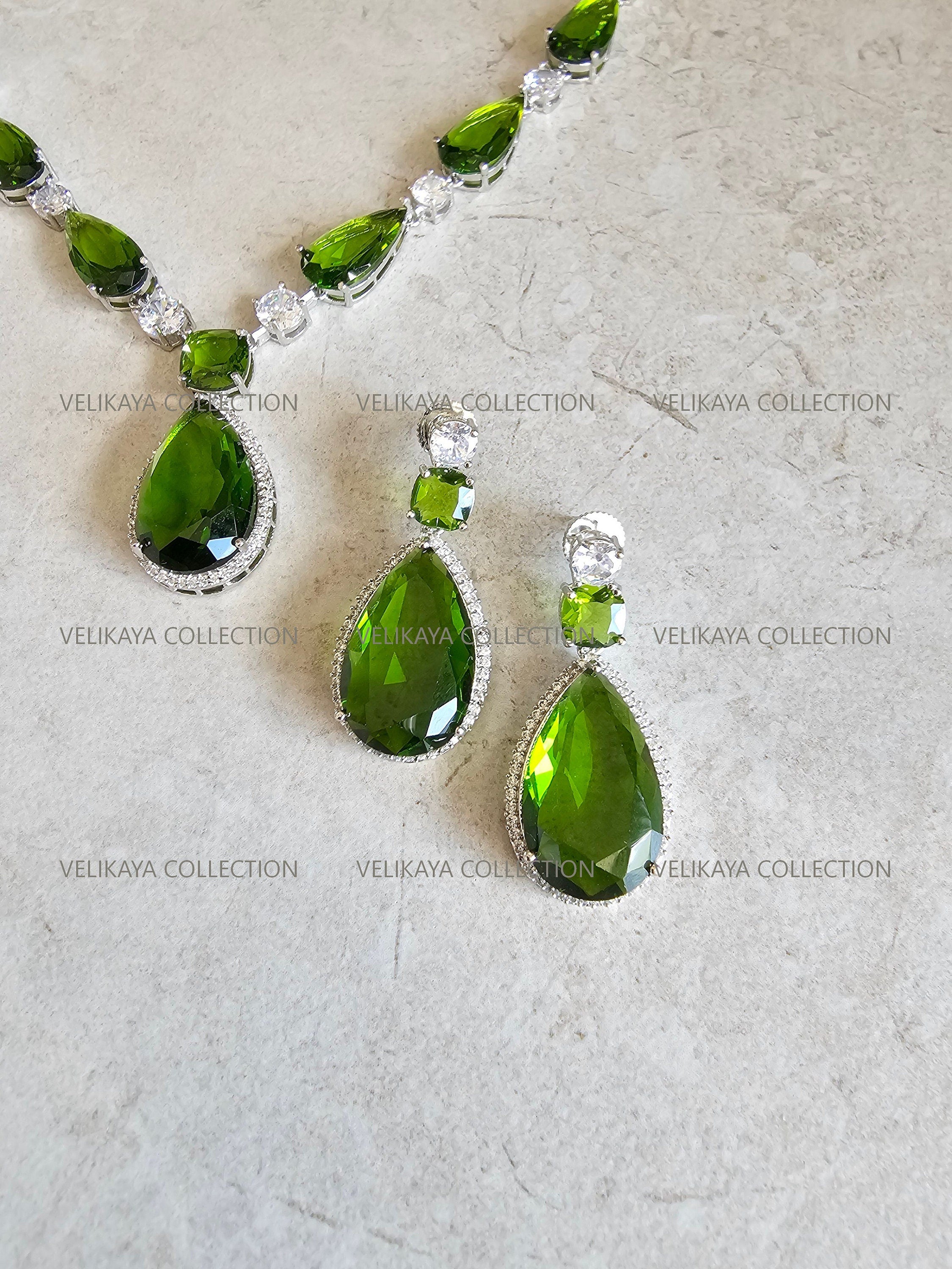 Venus Green Crystal Necklace Set