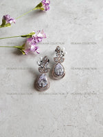 Load image into Gallery viewer, Dual Tone Leaf Earrings With Clear AD Stones
