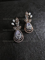 Load image into Gallery viewer, Dual Tone Leaf Earrings With Clear AD Stones
