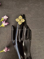 Load image into Gallery viewer, Green Flower Kundan Ring
