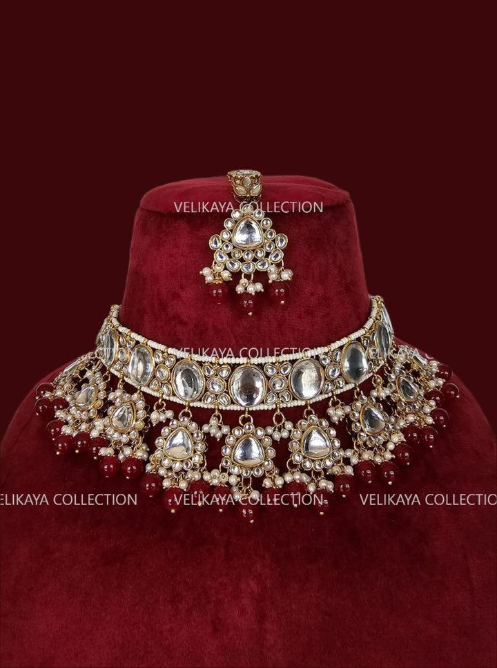 Kundan choker necklace with jhumkas and tikka. Gold plating. Mint beads. Indian wedding jewelry. Pakistani jewelry.