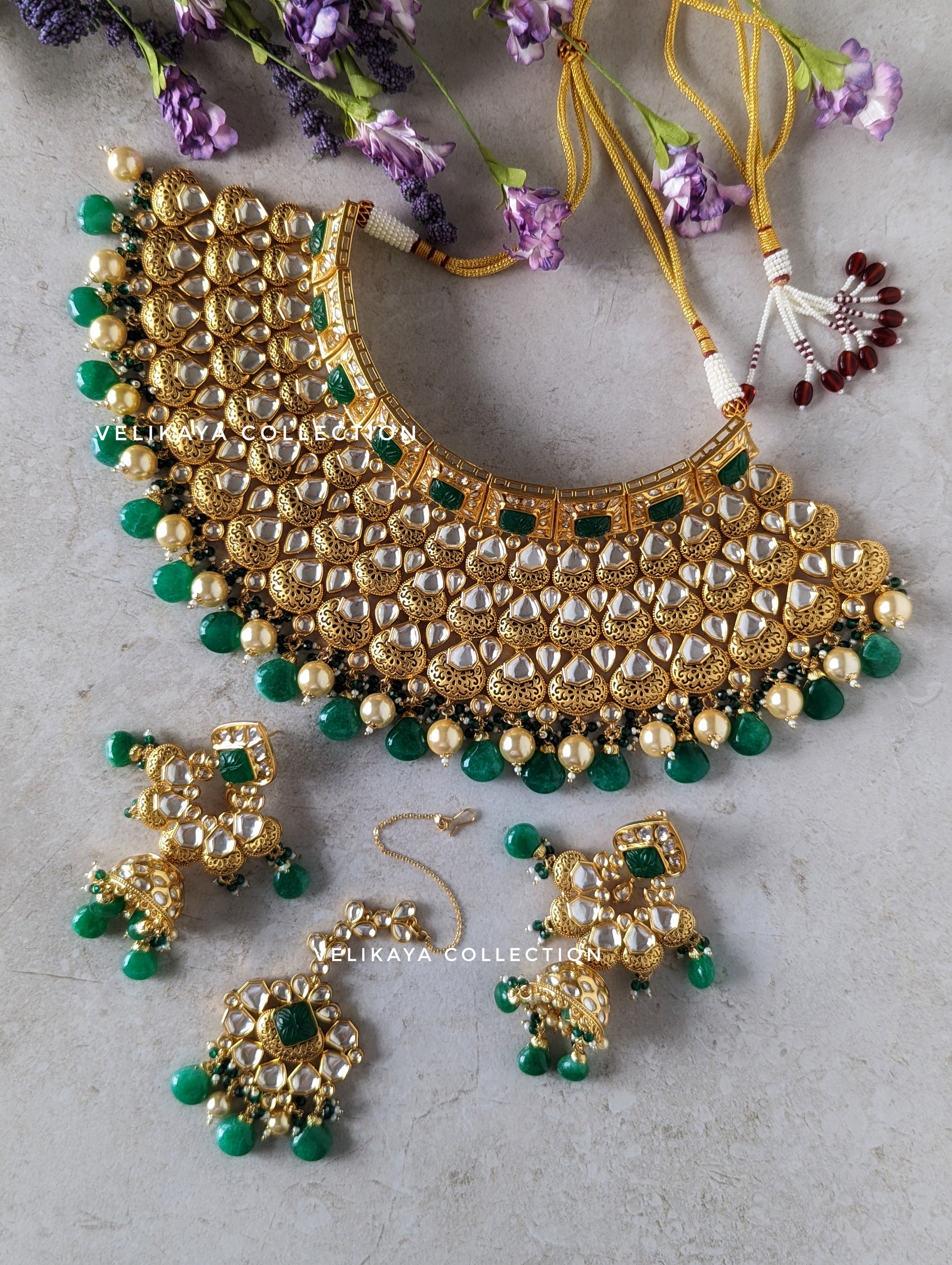 Emerald Green Kundan Choker Necklace Set