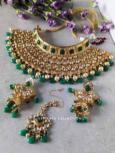 Emerald Green Kundan Choker Necklace Set