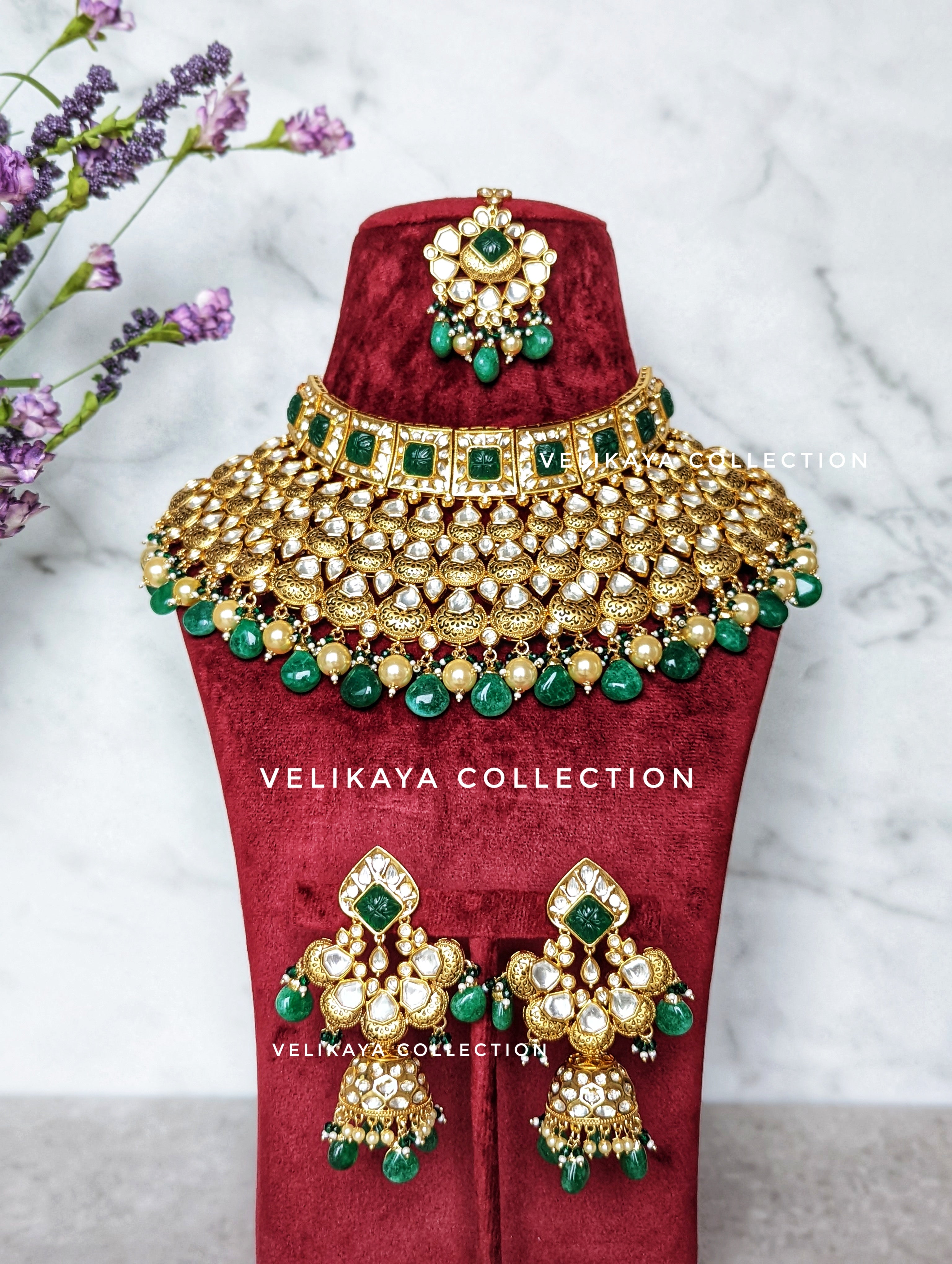 Emerald Green Kundan Choker Necklace Set