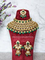 Load image into Gallery viewer, Emerald Green Kundan Choker Necklace Set
