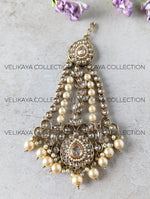 Load image into Gallery viewer, Layla Antique Gold plated Pearl Pasa or Side Tikka
