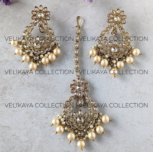 Zainab Pearl Antique Gold Plated Polki Earrings & Tikka