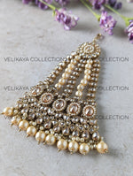 Load image into Gallery viewer, Lilah Antique Gold Plated Pearl Pasa or Side Tikka
