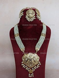 Heer Long Jadau Necklace Earrings Tikka