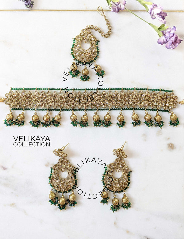 GREEN CHOKER NECKLACE WITH EARRINGS & TIKKA