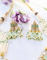 Load image into Gallery viewer, Dainty Kundan Necklace Set in Mint
